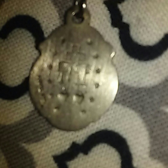 Mother Mary Pendant Necklace - Picture 2 of 4